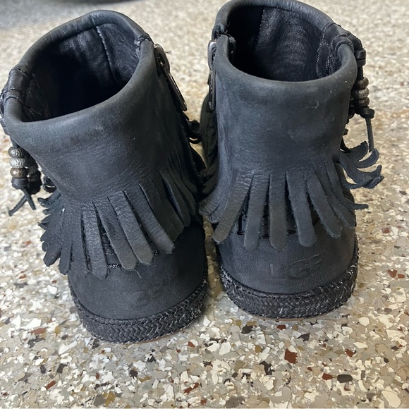 Discontinued UGG Black Leather Fringe & Beaded Ankle Booties Moccasin (6.5) - Picture 5 of 7
